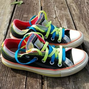 Women's Converse Shoes Size 6